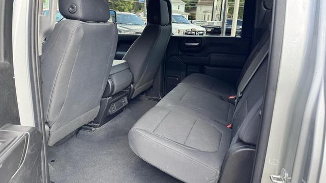 Photo of 2021 Silver Ice Metallic Chevrolet Silverado 2500