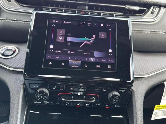 Photo of 2025 Bright White Jeep Grand Cherokee