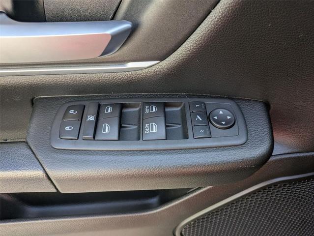Photo of 2022 Granite Crystal Metallic Clearcoat RAM 1500