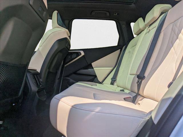 Photo of 2025 Alpine White BMW X3