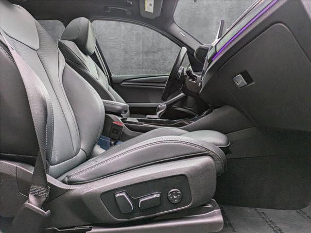 Photo of 2024 Gray Metallic BMW X3