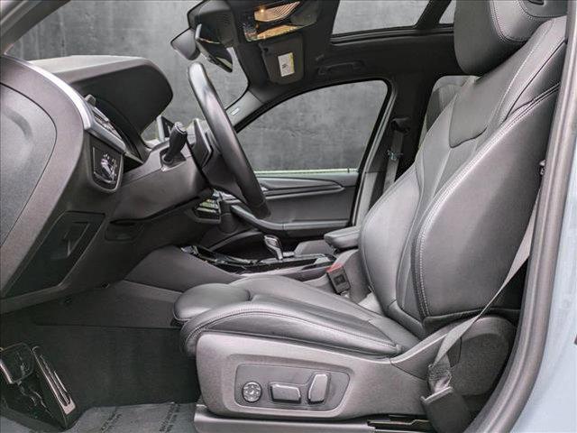 Photo of 2024 Gray Metallic BMW X3