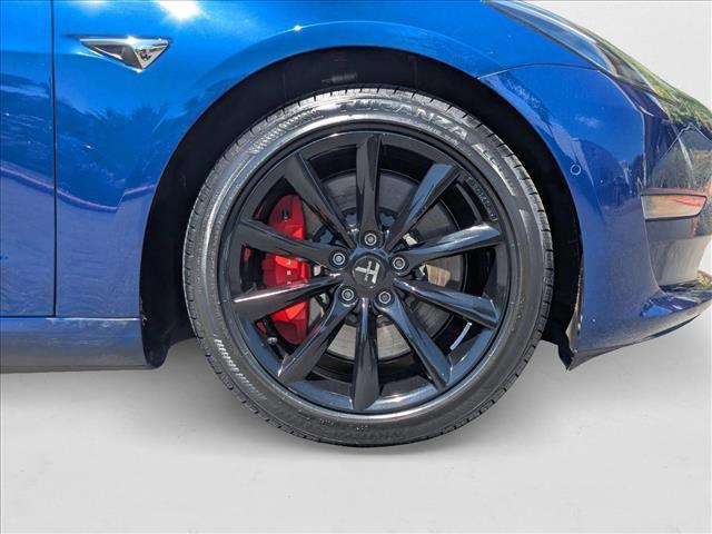 Photo of 2020 Deep Blue Metallic Tesla Model 3