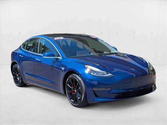 Photo of 2020 Deep Blue Metallic Tesla Model 3