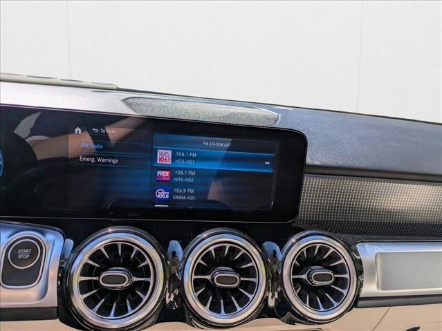 Photo of 2022 Polar White Mercedes-Benz EQB 300
