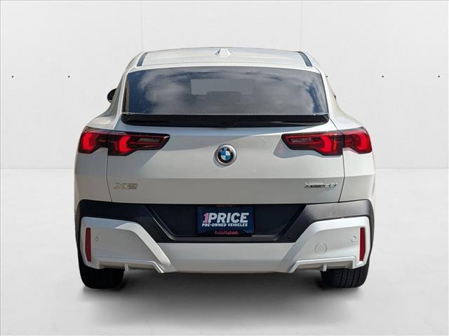 Photo of 2025 Mineral White Metallic BMW X2