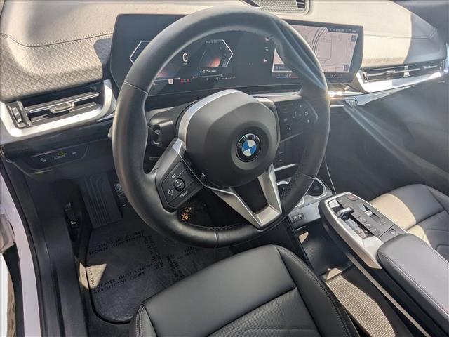 Photo of 2025 Mineral White Metallic BMW X2