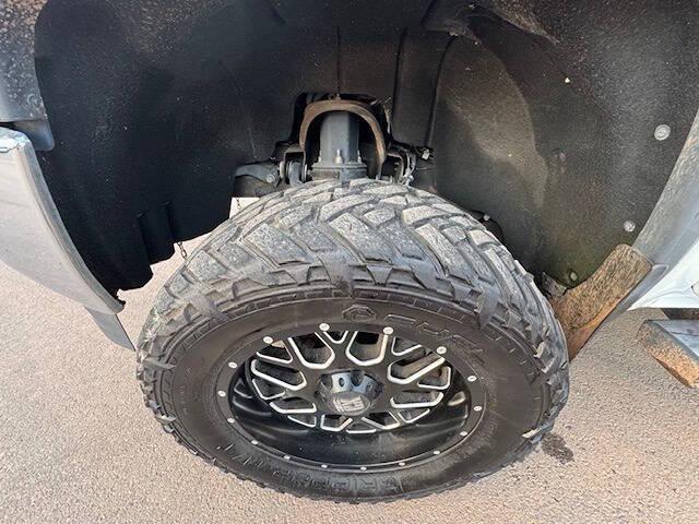 Photo of 2017 White Frost Tricoat GMC Sierra 1500