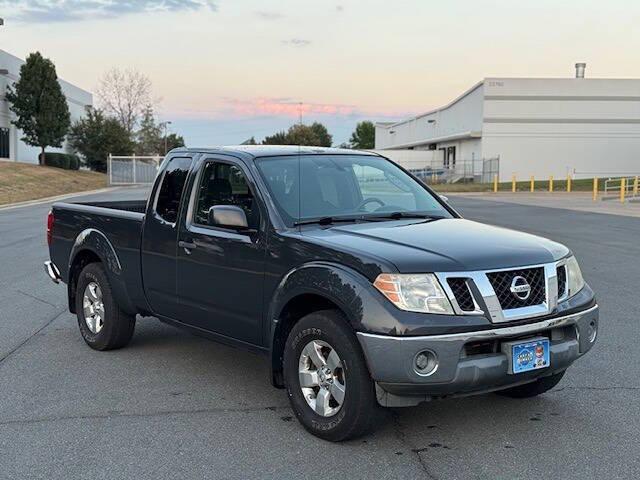 Photo of 2010 Gray Nissan Frontier