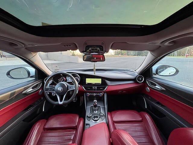 Photo of 2019 Trofeo White Tri-Coat Alfa Romeo Giulia