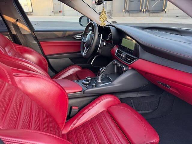 Photo of 2019 Trofeo White Tri-Coat Alfa Romeo Giulia