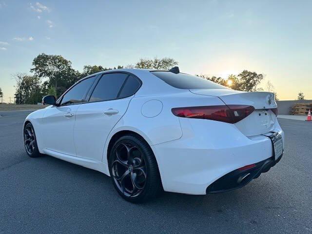 Photo of 2019 Trofeo White Tri-Coat Alfa Romeo Giulia