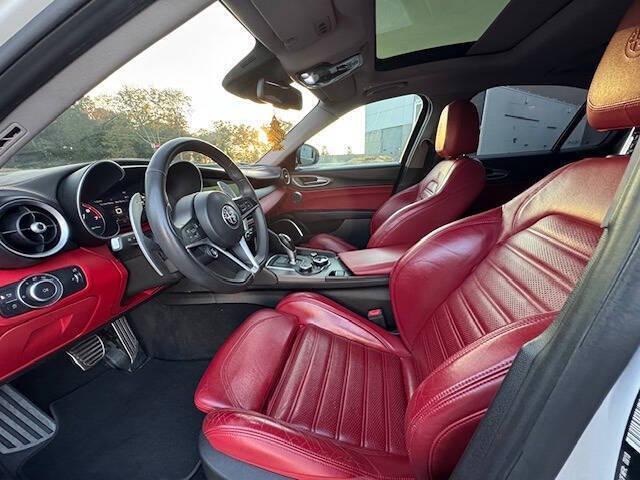 Photo of 2019 Trofeo White Tri-Coat Alfa Romeo Giulia