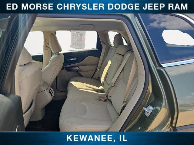 Photo of 2019 Olive Green Pearlcoat Jeep Cherokee