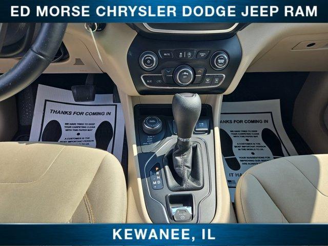Photo of 2019 Olive Green Pearlcoat Jeep Cherokee
