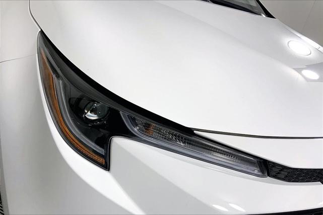 Photo of 2022 White Toyota Corolla