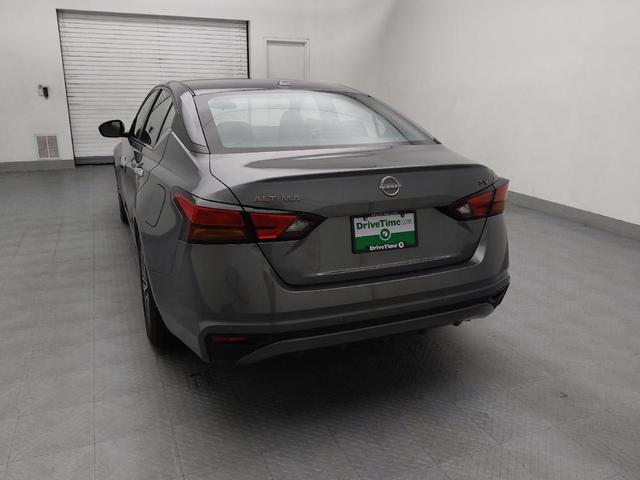 Photo of 2023 Gun Metallic Nissan Altima