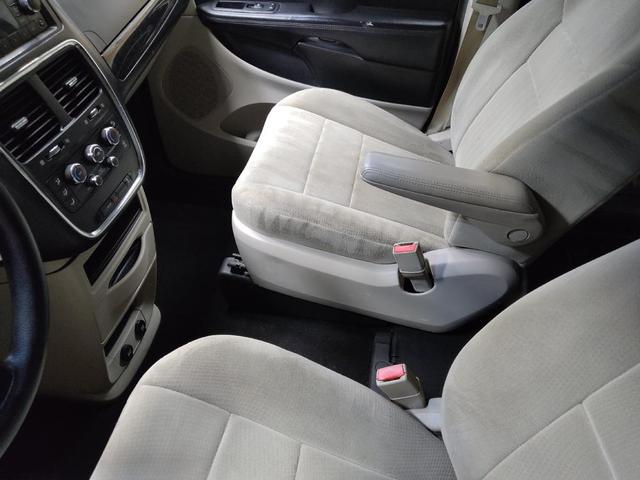 Photo of 2013 True Blue Pearlcoat Dodge Grand Caravan