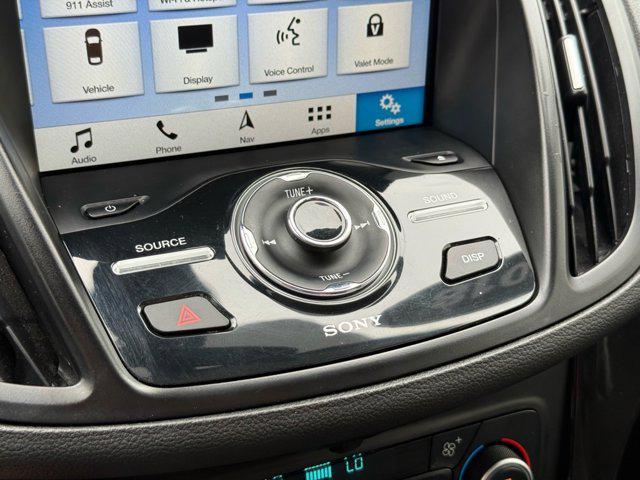 Photo of 2018 Shadow Black Ford Escape