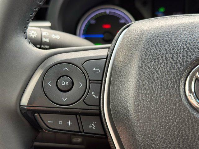 Photo of 2021 Black Toyota Venza