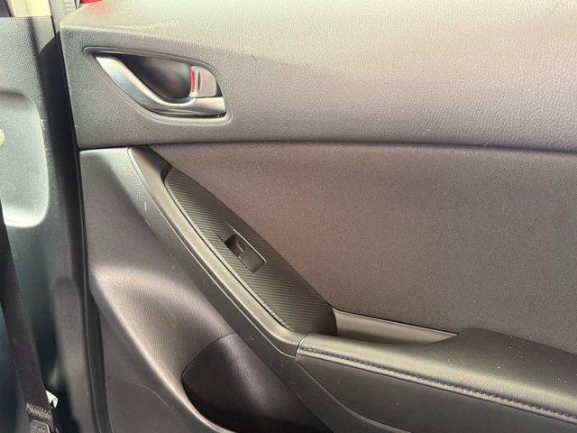Photo of 2016 Soul Red Metallic Mazda CX-5