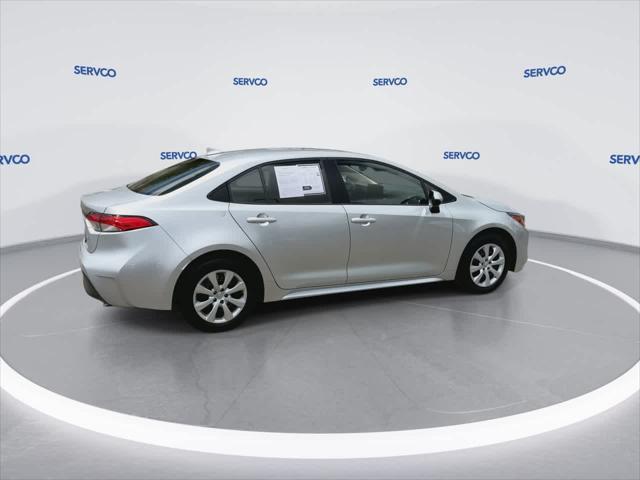 Photo of 2024 Classic Silver Metallic Toyota Corolla
