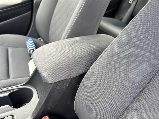 Photo of 2024 Classic Silver Metallic Toyota Corolla