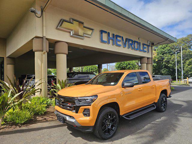 Photo of 2025 Sunrise Orange Chevrolet Colorado