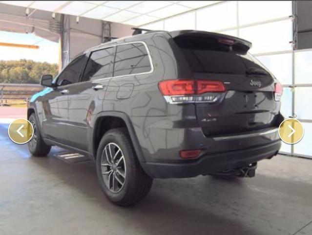 Photo of 2019 Gray Jeep Grand Cherokee