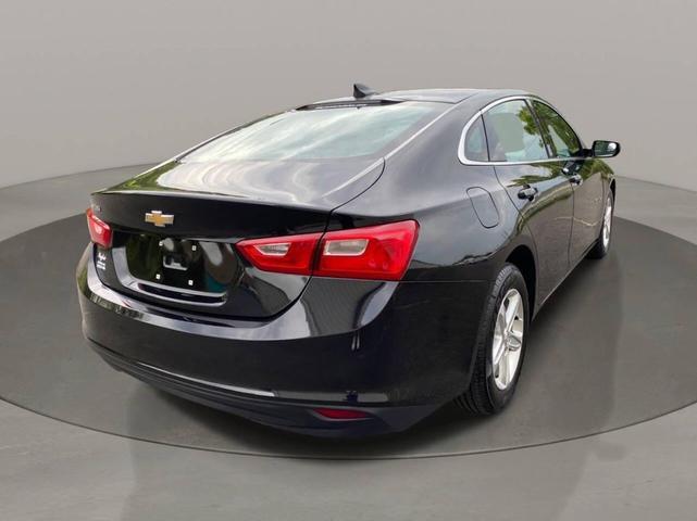 Photo of 2020 Mosaic Black Metallic Chevrolet Malibu