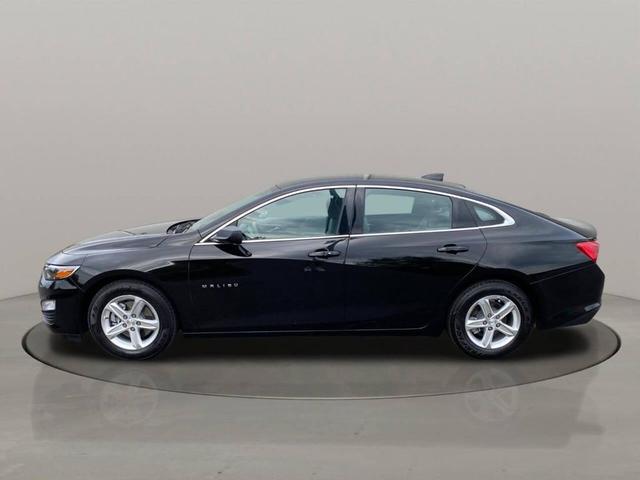 Photo of 2020 Mosaic Black Metallic Chevrolet Malibu