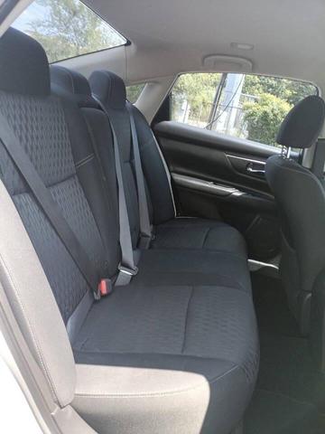 Photo of 2018 Brilliant Silver Nissan Altima
