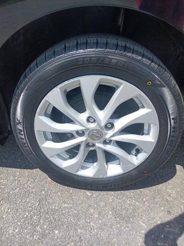 Photo of 2018 Super Black Nissan Sentra