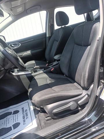 Photo of 2018 Super Black Nissan Sentra