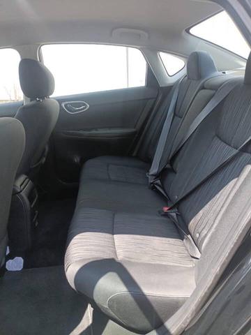 Photo of 2018 Super Black Nissan Sentra
