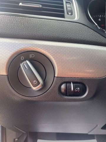 Photo of 2015 Silk Blue Metallic Volkswagen Jetta