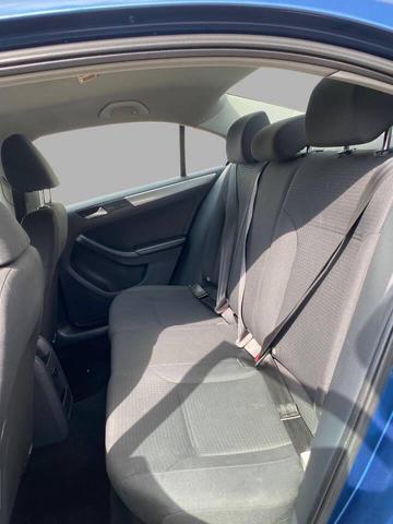Photo of 2015 Silk Blue Metallic Volkswagen Jetta