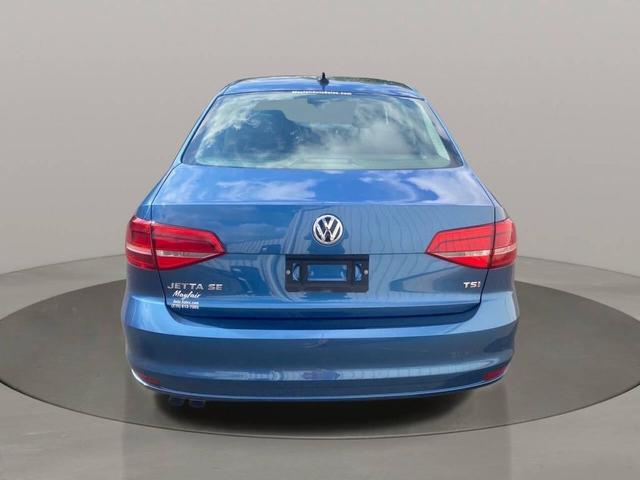 Photo of 2015 Silk Blue Metallic Volkswagen Jetta