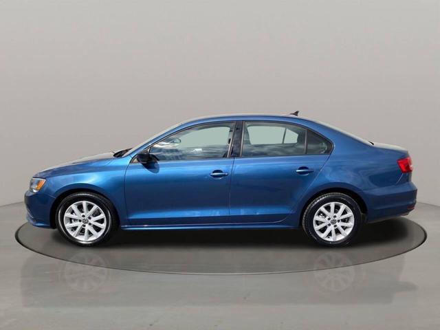Photo of 2015 Silk Blue Metallic Volkswagen Jetta
