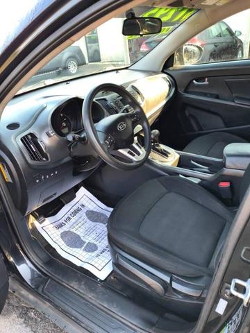 Photo of 2011 Burgundy Kia Sportage