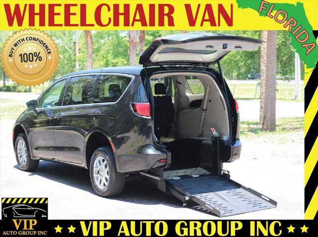 2023 Chrysler Voyager