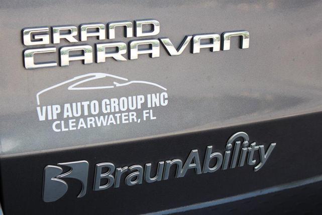 Photo of 2018 Gray Dodge Grand Caravan