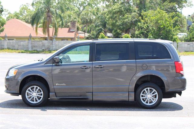Photo of 2018 Gray Dodge Grand Caravan