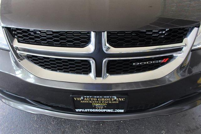 Photo of 2018 Gray Dodge Grand Caravan