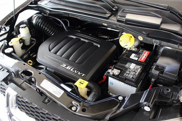 Photo of 2018 Gray Dodge Grand Caravan