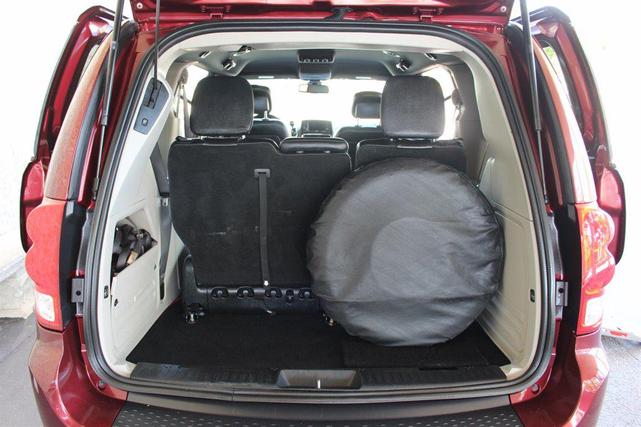 Photo of 2019 Red Dodge Grand Caravan