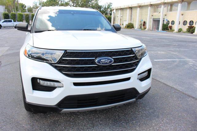Photo of 2020 White Ford Explorer