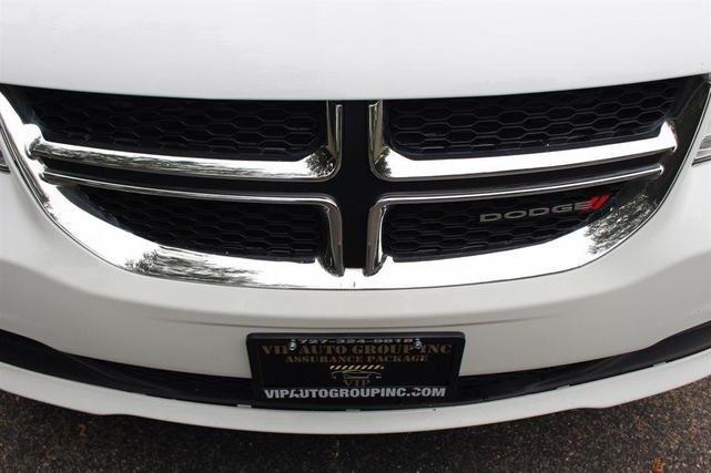 Photo of 2020 White Dodge Grand Caravan