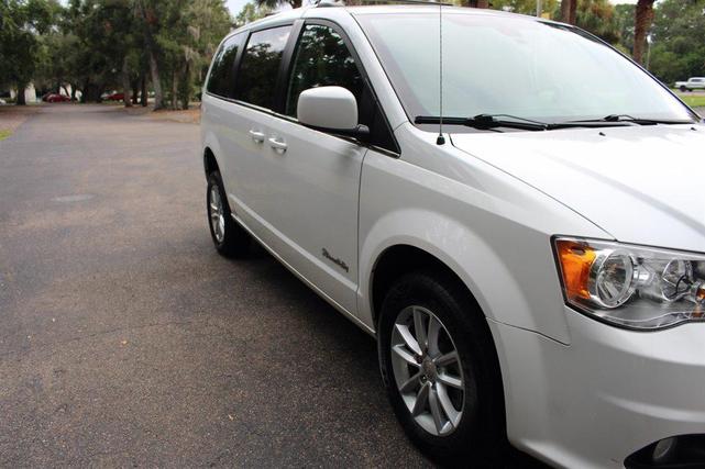 Photo of 2020 White Dodge Grand Caravan