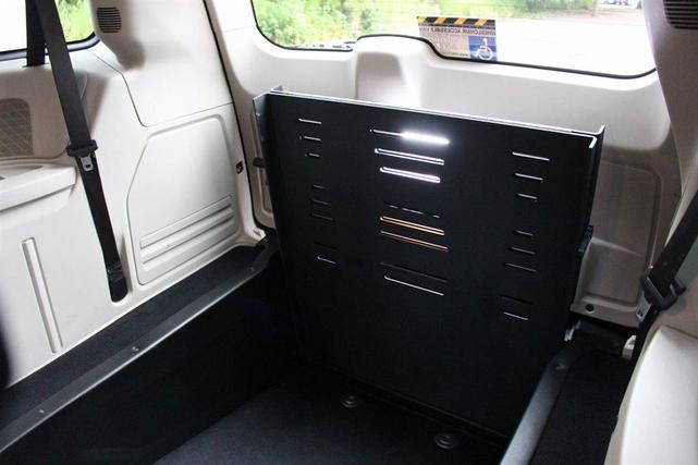 Photo of 2020 White Dodge Grand Caravan